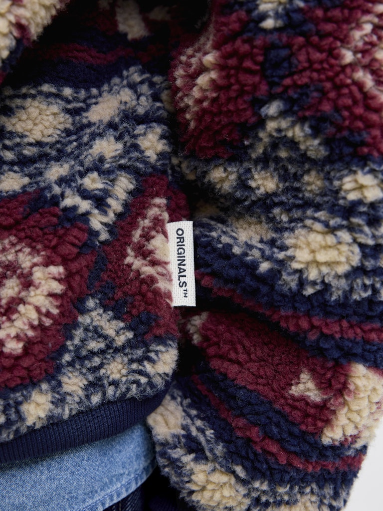 JOREDDIE TEDDY CREW NECK T25