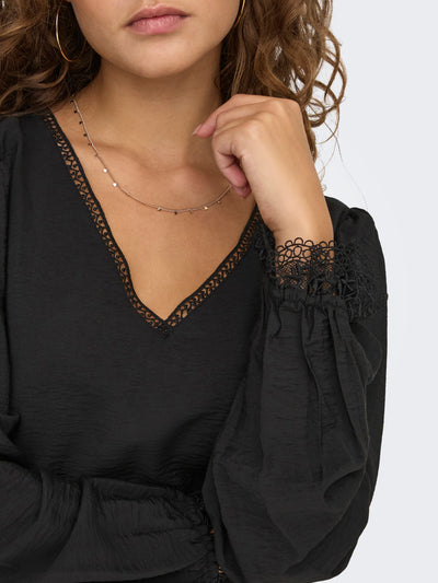 JDYCAMILLE L/S LACE V-NECK TOP WVN